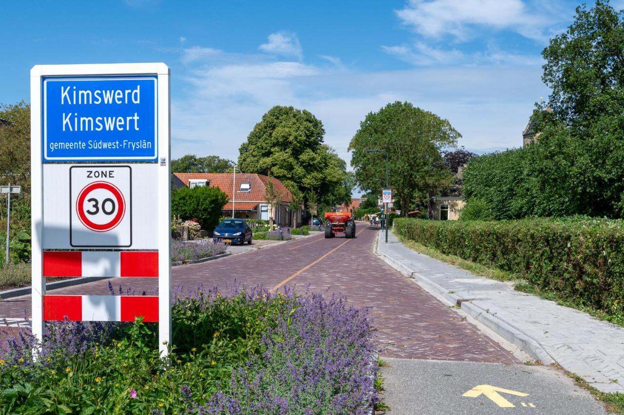 Appartement De Dageraad In Monumentale Boerderij Kimswerd Eksteriør bilde
