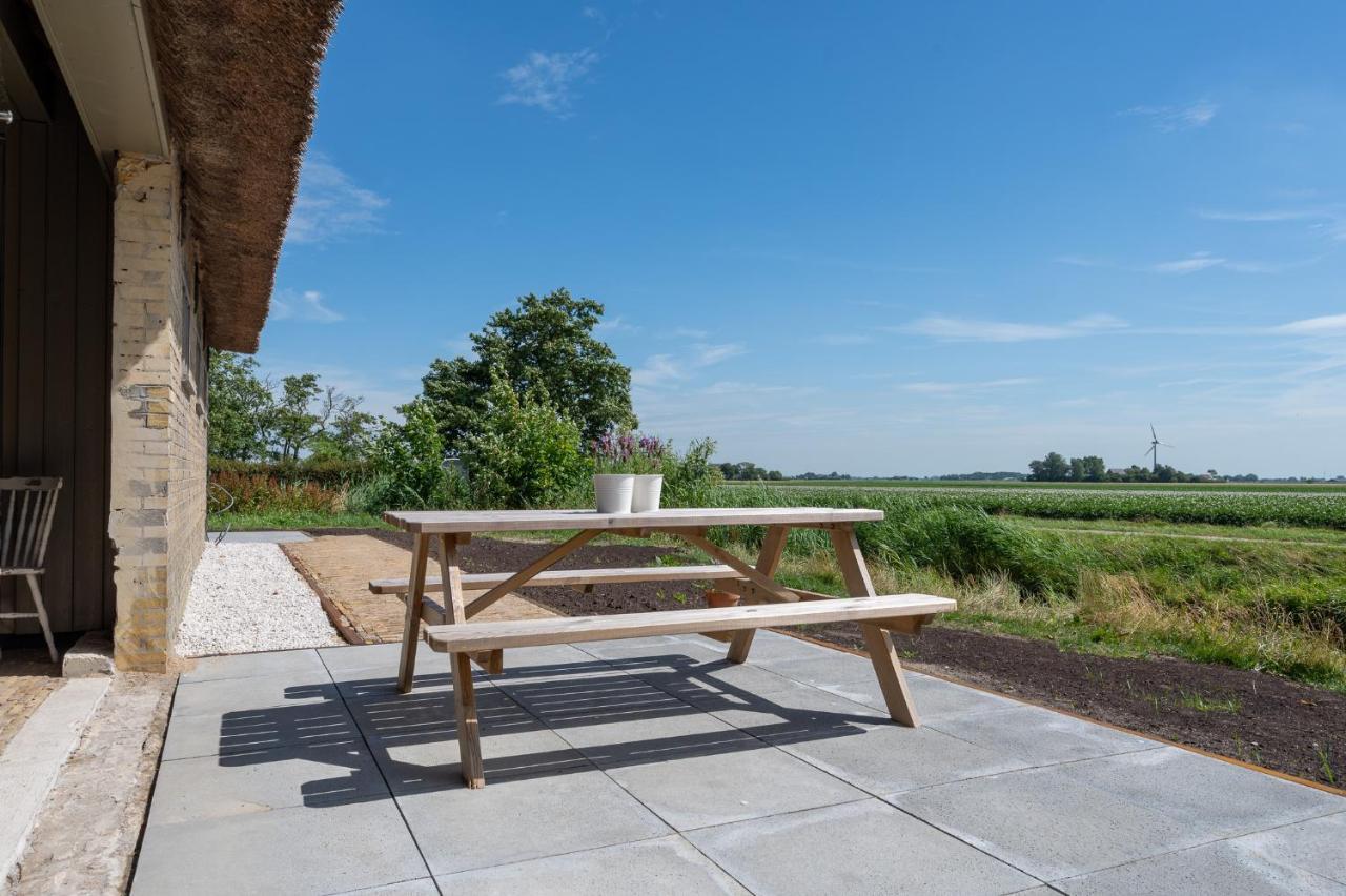 Appartement De Dageraad In Monumentale Boerderij Kimswerd Eksteriør bilde